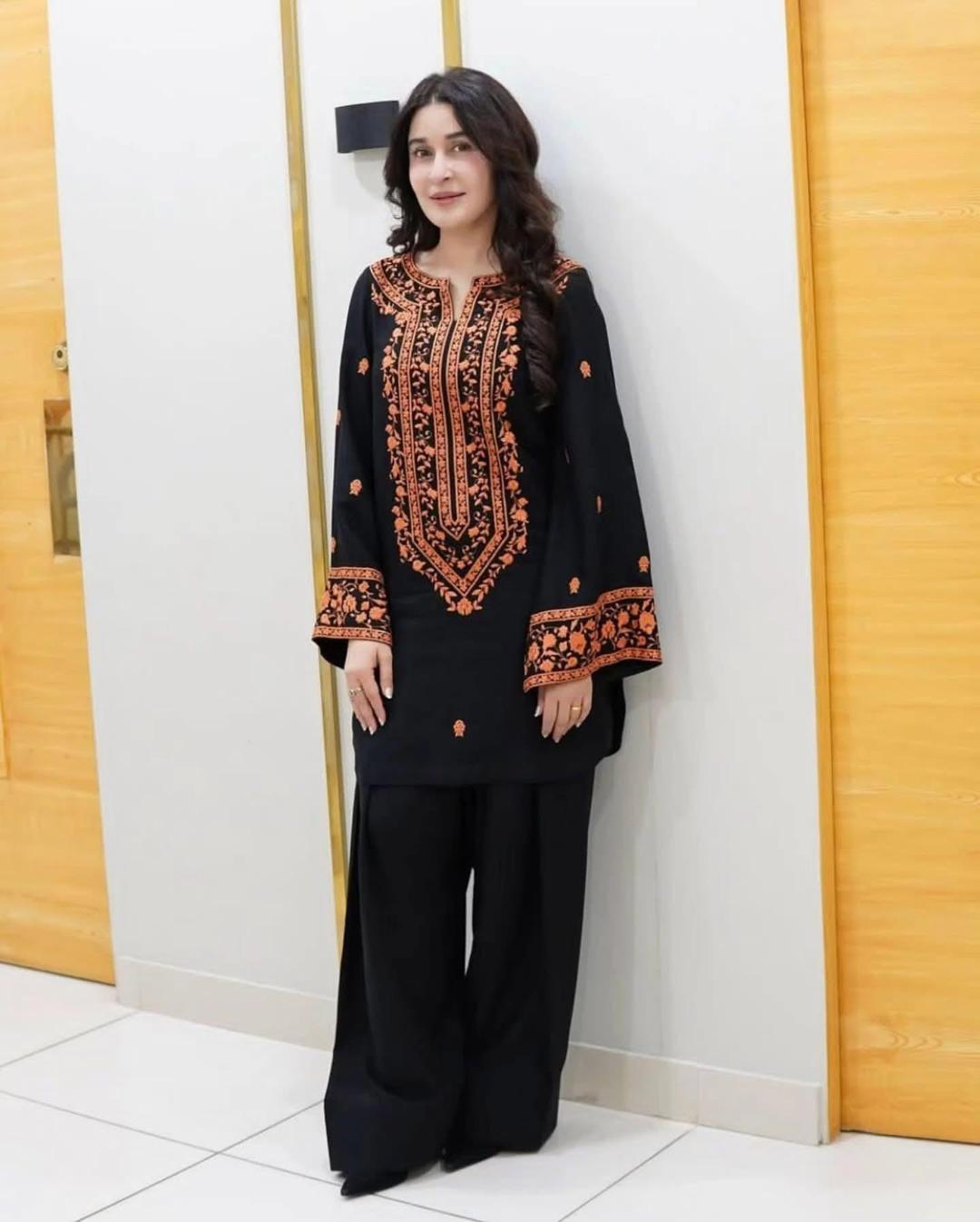 Styles 2Pcs Woman's Stitched Cotton Embroidered shirt and Trouser