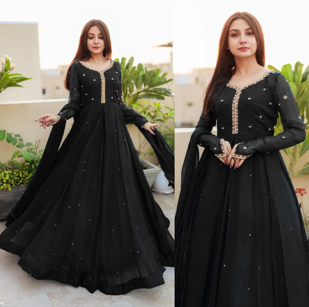 3Pcs Woman's Stitched Embroidered Maxi And Trouser
