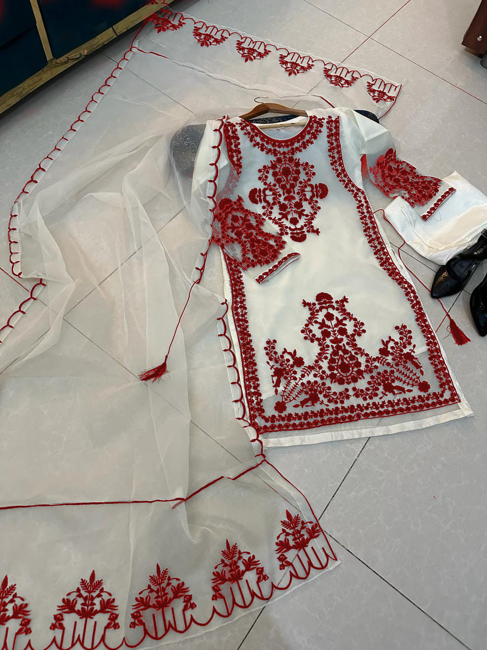 3Pcs Woman's Stitched Organza Embroidered Suits
