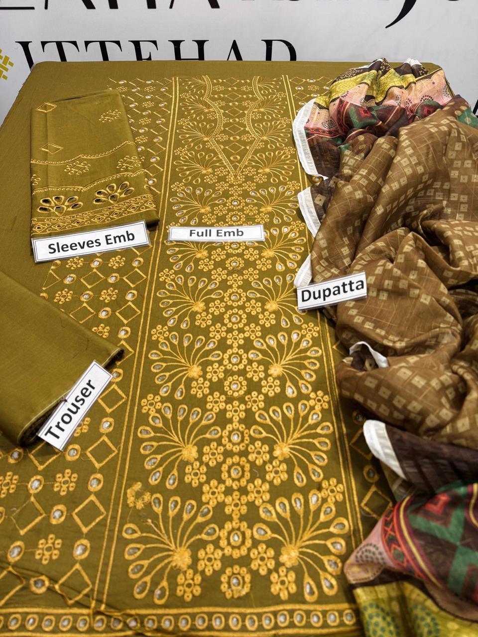 3Pcs Woman's Unstitched Embroidered Suits
